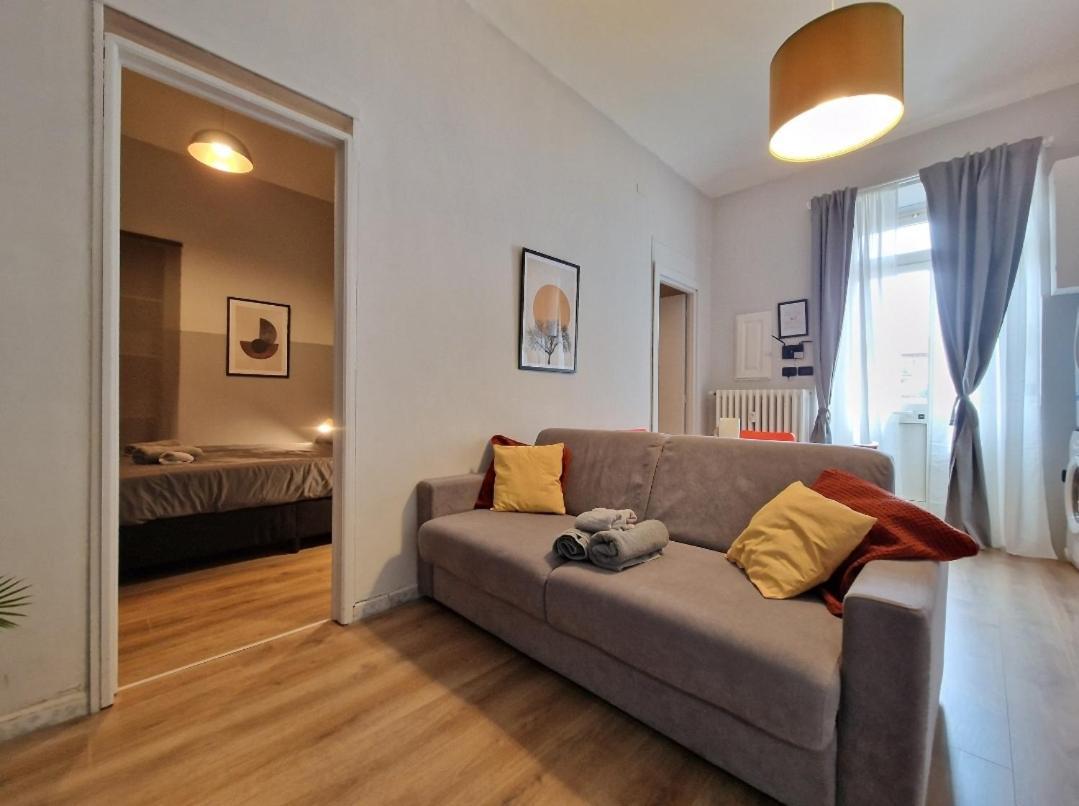 Casa Din Din Apartment Turin Bagian luar foto