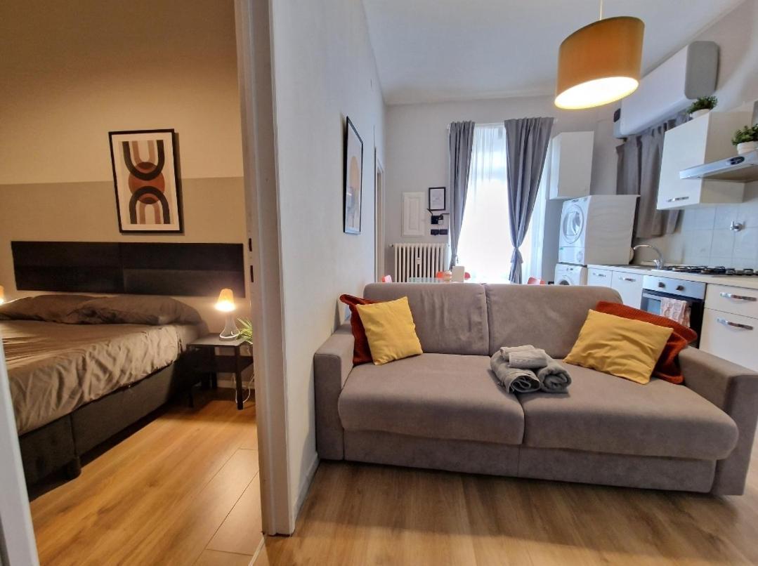 Casa Din Din Apartment Turin Bagian luar foto