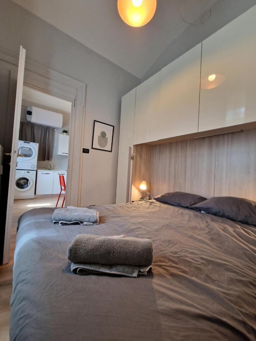Casa Din Din Apartment Turin Bagian luar foto